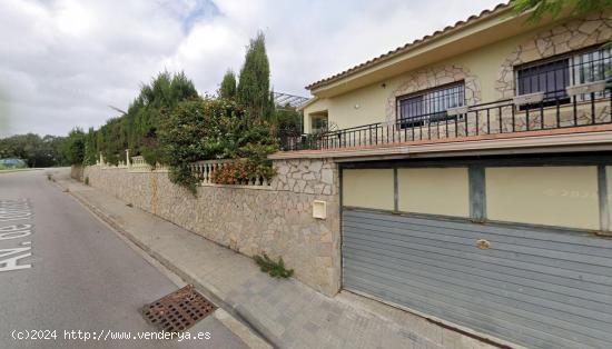 Se vende casa OKUPADA en Tordera (Barcelona) - BARCELONA