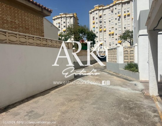 Plaza de aparcamiento en venta  en Gandia - València