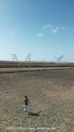 ¡Terreno exclusivo en Lajares! Ideal para tu proyecto en Fuerteventura