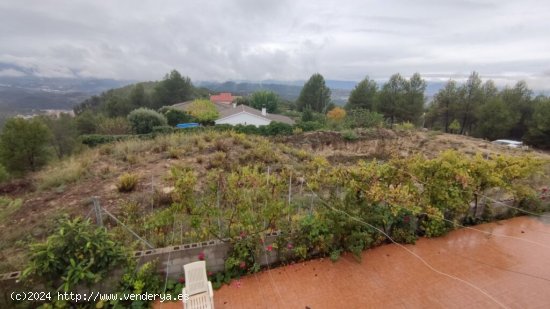 TERRENO SEMIPLANO EN VENTA EN LA URBANIZACIÓN DE RIVER PARK DEL PONT DE VILOMARA.