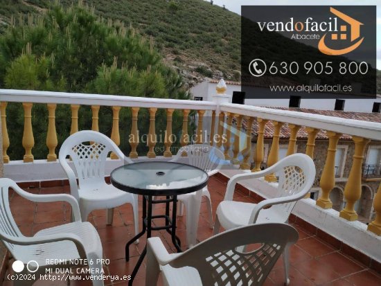 SE VENDE CHALET EN EL JARDIN DE 4 DORMITORIOS POR 95000€