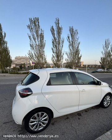 Renault Zoe Intens 100 KW R135 bateria 50kWh flexi de 2020 con 69.909 Km por 14.000 EUR. en Madrid