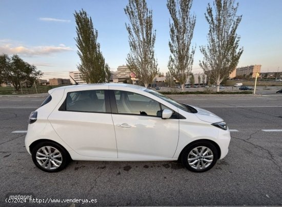 Renault Zoe Intens 100 KW R135 bateria 50kWh flexi de 2020 con 69.909 Km por 14.000 EUR. en Madrid