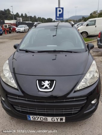  Peugeot 207 Sw de 2010 con 360.000 Km por 2.300 EUR. en Barcelona 