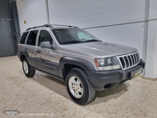 Jeep Grand Cherokee 2.7 crdi laredo de 2002 con 250.000 Km por 5.800 EUR. en Sevilla