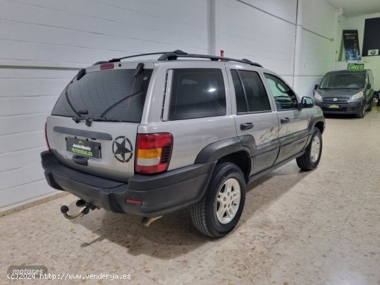 Jeep Grand Cherokee 2.7 crdi laredo de 2002 con 250.000 Km por 5.800 EUR. en Sevilla