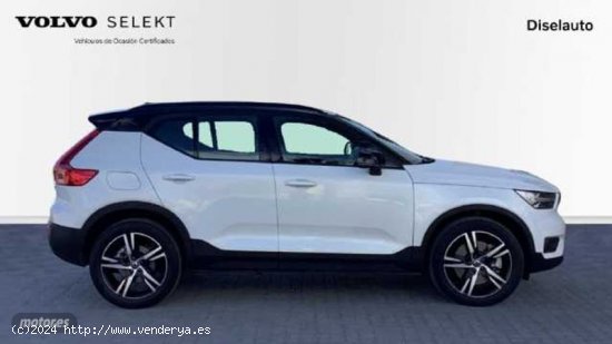 Volvo XC40 1.5 T4 RECHARGE R-DESIGN DCT 211 5P de 2020 con 57.539 Km por 30.900 EUR. en Barcelona