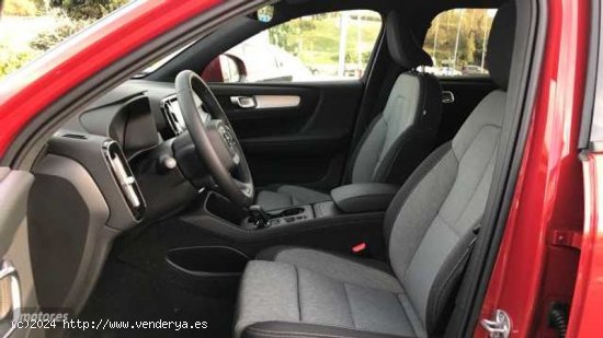 Volvo XC40 2.0 B3 CORE AUTO 5P de 2024 con 3 Km por 39.200 EUR. en Vizcaya