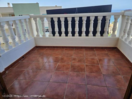 SANTA POLA ZONA VARADERO ESTUPENDO PISO CON VISTAS AL MAR 1 VECINO X PLANTA , GARAJE Y TRASTERO - AL