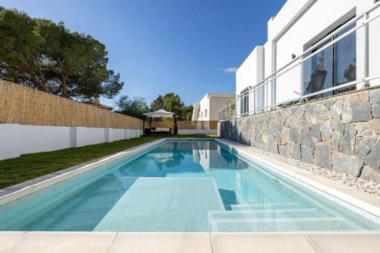 EXCLUSIVO CHALET DE LUJO EN ALTEA LA VELLA CON PISCINA PRIVADA - ALICANTE