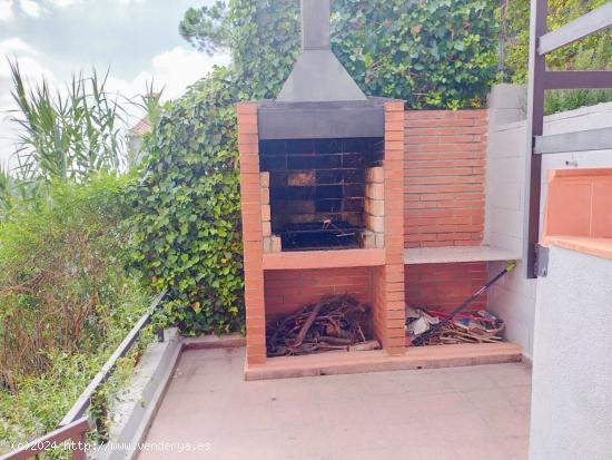 BONITA CASA CON PISCINA Y GRAN COMEDOR DE VERANO EN ELS HOSTALETS DE PIEROLA - SERRA ALTA - BARCELON