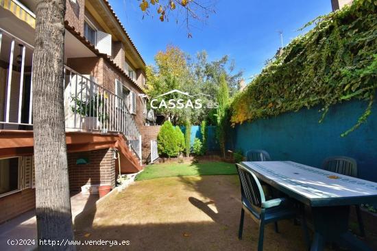 Chalet en FRESNOS, 6 habitaciones, 3 baños, jardin, garaje y solarium. - MADRID