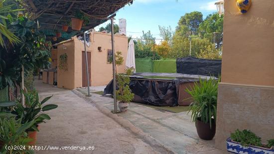 VENTA DE CASA CON TERRENO EN LA HUERTA ABAJO - MOLINA DE SEGURA - MURCIA