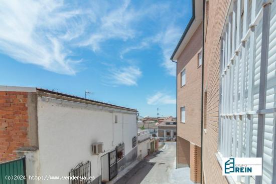 PISO DE 2 DORMITORIOS Y 2 BAÑOS JUNTO A LA PLAZA DE RECAS - TOLEDO