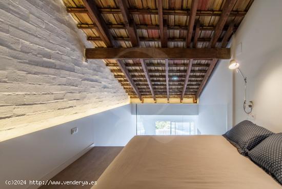 ÁTICO ABUHARDILLADO EN PLENO CENTRO CON IMPRESIONANTES VISTAS CON ASCENSOR - ALICANTE