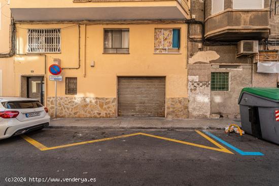  Local comercial de 173m2 en Calle Jeroni Rosselló, Palma - BALEARES 