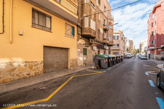 Local comercial de 173m2 en Calle Jeroni Rosselló, Palma - BALEARES