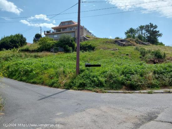  SE VENDE TERRENO URBANO EN INSUELA (PALMEIRA) MUY CERCA DE LA PLAYA - A CORUÑA 