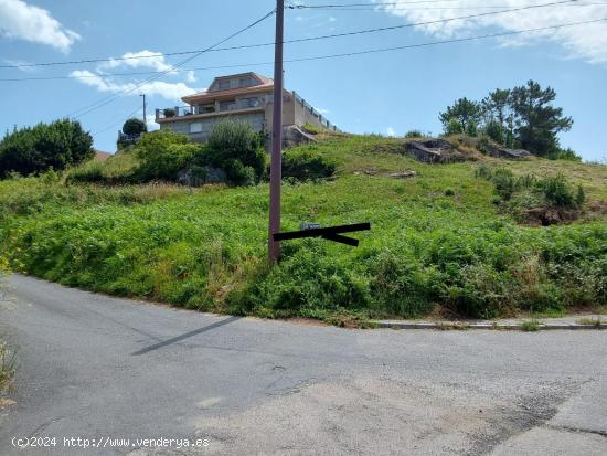 SE VENDE TERRENO URBANO EN INSUELA (PALMEIRA) MUY CERCA DE LA PLAYA - A CORUÑA