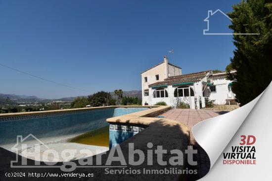 GRAN CHALET CON PISCINA, GARAJE, TERRAZA Y PARCELA - VALENCIA