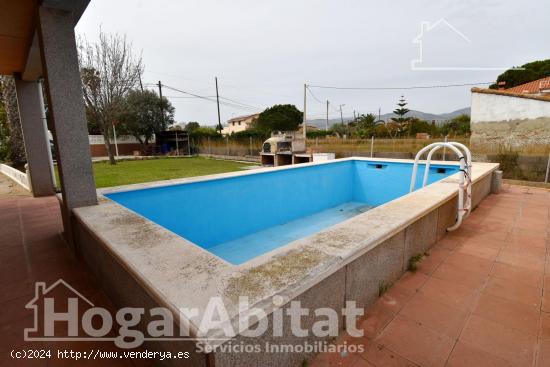 CHALET CON PISCINA, TERRAZA, BARBACOA Y PARKING - CASTELLON