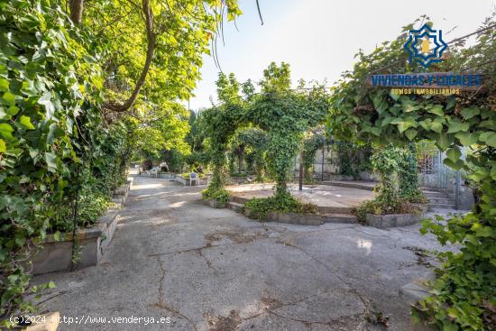 Terreno urbanizable, actualmente hay un restaurante. - GRANADA