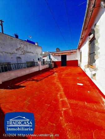 BARRIO SAN PEDRO, CASA DE UNA PLANTA CON AZOTEA PRIVADA - CADIZ