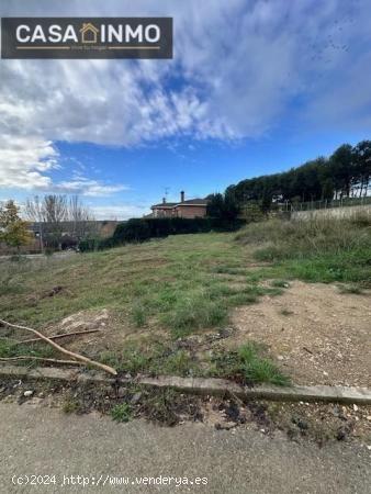 Venta de terreno urbano en zona residencial - HUESCA