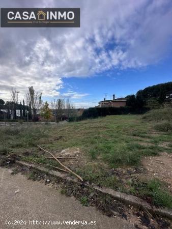 Venta de terreno urbano en zona residencial - HUESCA