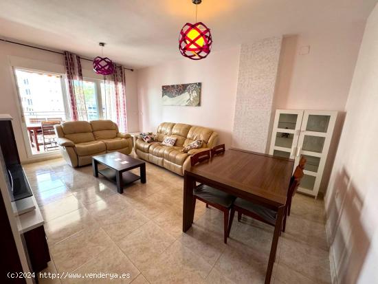 SE VENDE APARTAMENTO DE 2 DORMITORIOS Y 2 PLAZAS DE GARAJE Y TRASTERO EN CALA VILLAJOYOSA - ALICANTE