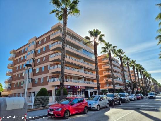  AMPLIA VIVIENDA EN C/ BARCELONA CON VISTAS MUY DESPEJADAS - TARRAGONA 