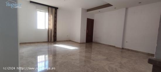 CASA ADOSADA EN VENTA EN GUADALCAZAR - CORDOBA