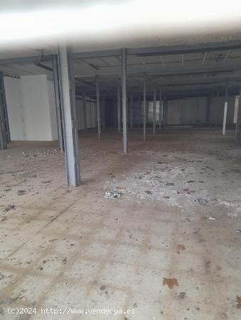 Local comercial en zona inmejorable - CACERES