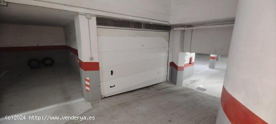  Se vende garaje de cabina cerrada cerca del parque L'Alquencia en Alzira - VALENCIA 