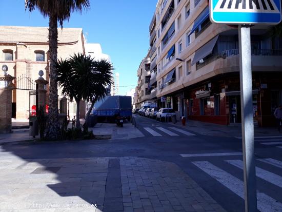 EDIFICIO EN CENTRO DE TORREVIEJA - ALICANTE