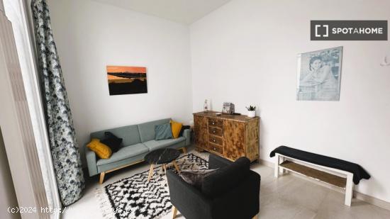 Apartamento de 3 habitaciones en alquiler en Madrid - MADRID