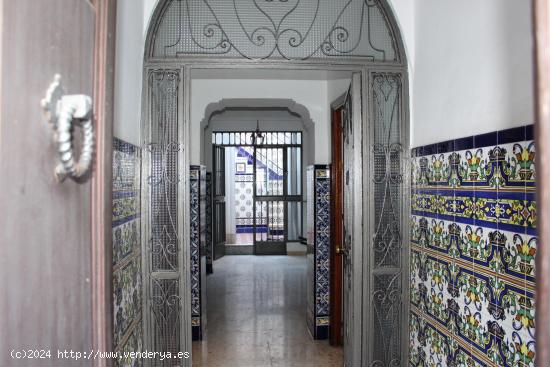 Casa adosada en Tomares - Centro - SEVILLA