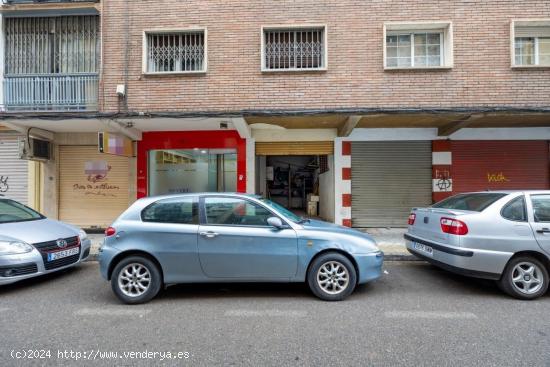 Local comercial en Granada, Entrada por Santa Clotilde - GRANADA