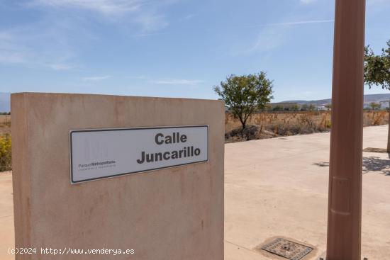 Magníficos terrenos industriales en Escuzar - GRANADA