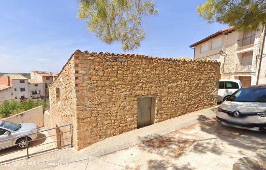 Edificio en venta en Cretas (Teruel)