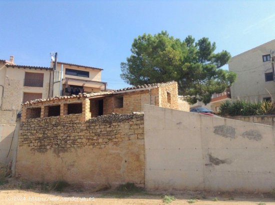 Edificio en venta en Cretas (Teruel)