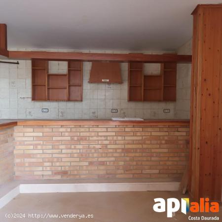 LOCAL COMERCIAL EN CAMBRILS - TARRAGONA