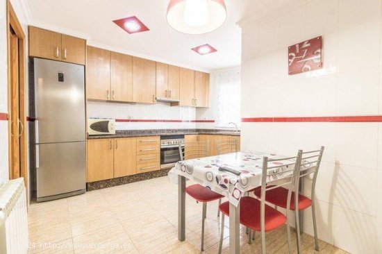 Casa en venta en Llombai (Valencia)