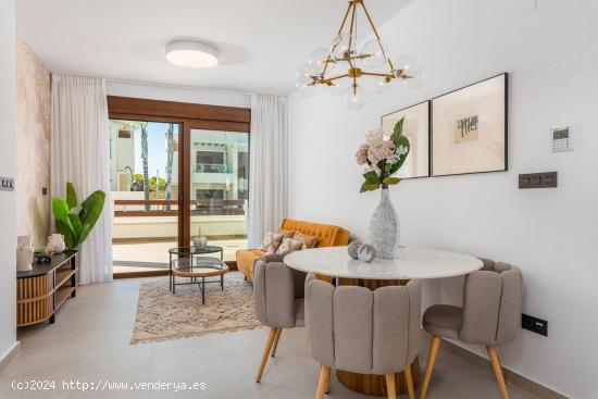 Bungalow de planta baja en urbanización de Torrevieja - ALICANTE