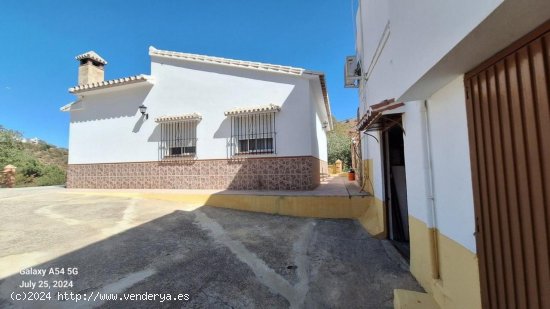 Villa en venta en Álora (Málaga)