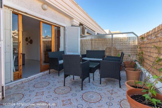 Ático con Amplia Terraza y Licencia Turística en Torrevieja - ALICANTE