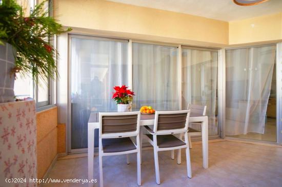 Apartamento de 3 dormitorios en venta en Villajoyosa - ALICANTE