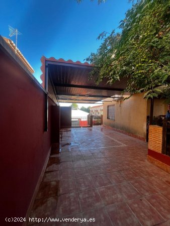 Casa en venta en Vegas del Genil (Granada)