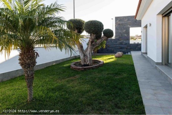 Villa en venta en San Pedro del Pinatar (Murcia)