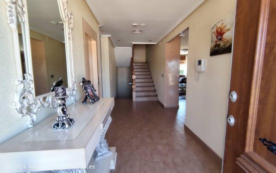 Villa en venta en Aspe (Alicante)